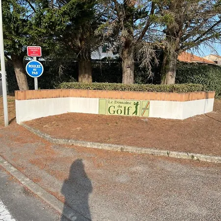 La Terrasse Du Golf Apartment *